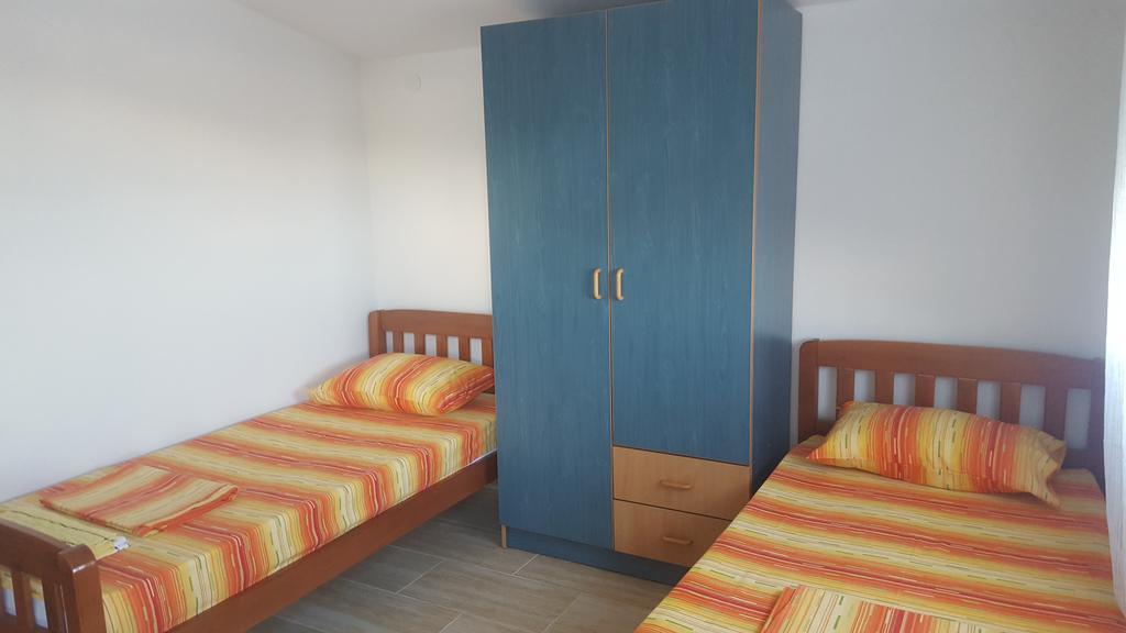 Apartments Diva Dobra Voda Exterior photo